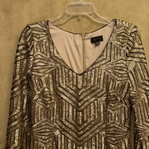 AQUA BRAND GOLD SEQUIN GATSBY LONG SLEEVE MINI DRESS 8/10 - Picture 6 of 8